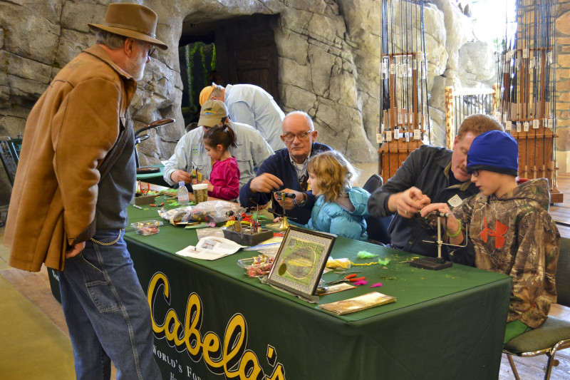 The fly tying table at Cabelas